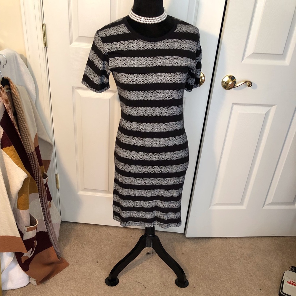 Theory Cherry Lace  dress. Looks new black and white Made in USA